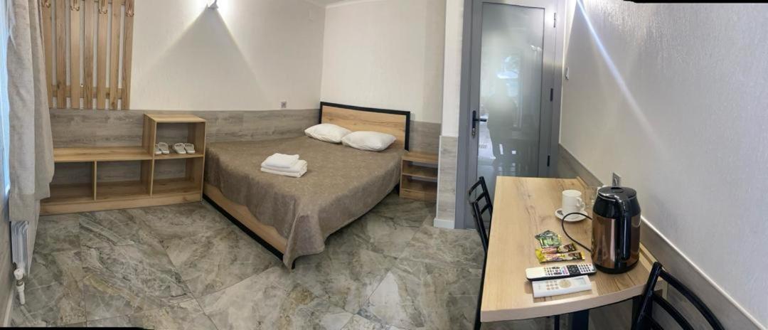 Гостевой Дом Шумкар Азия Guest House Shumkar Asia Bisjkek Buitenkant foto