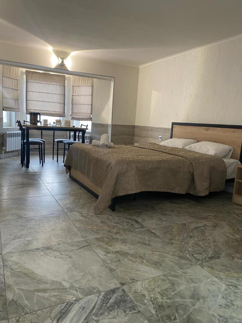 Гостевой Дом Шумкар Азия Guest House Shumkar Asia Bisjkek Buitenkant foto