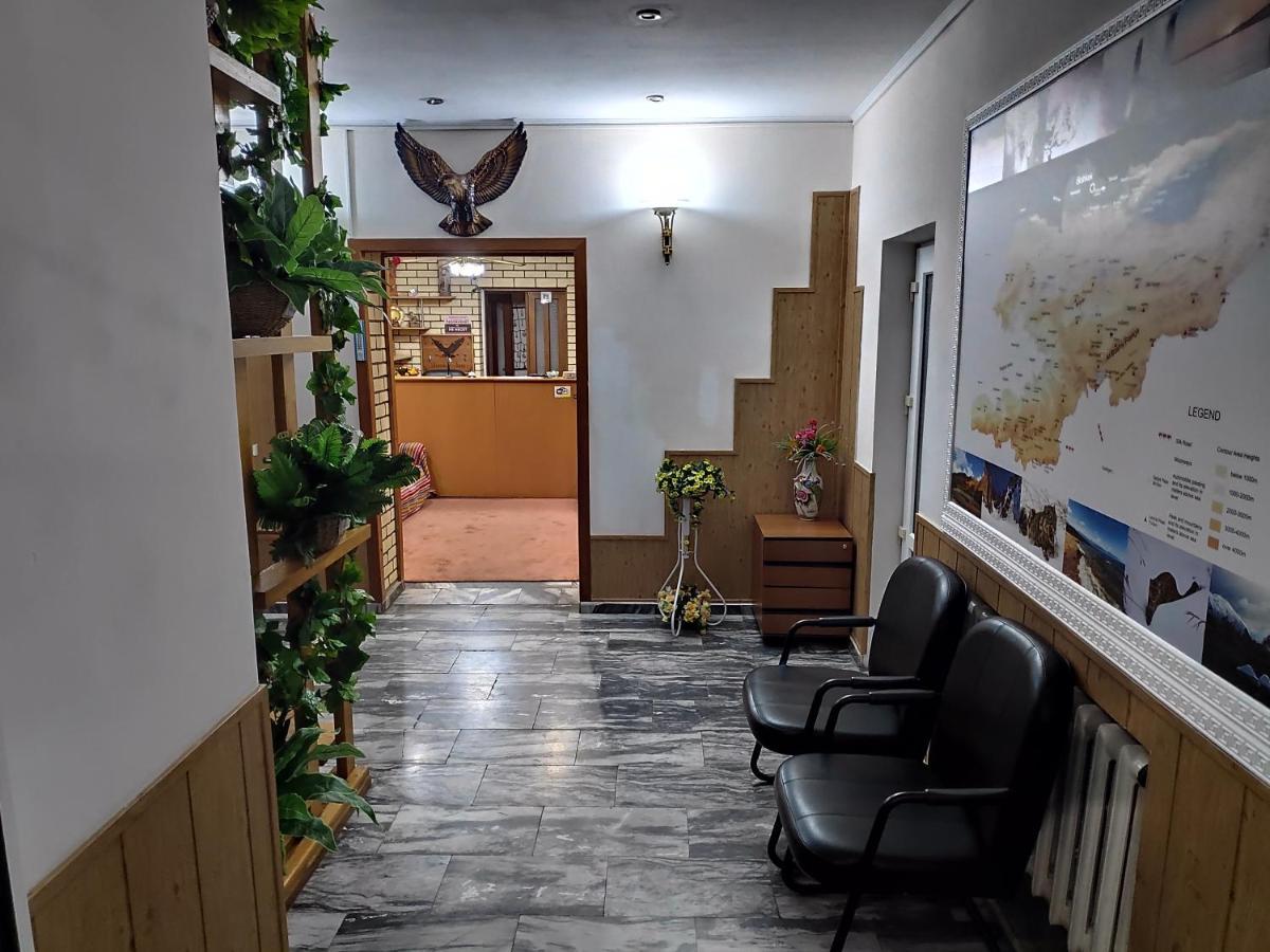 Гостевой Дом Шумкар Азия Guest House Shumkar Asia Bisjkek Buitenkant foto
