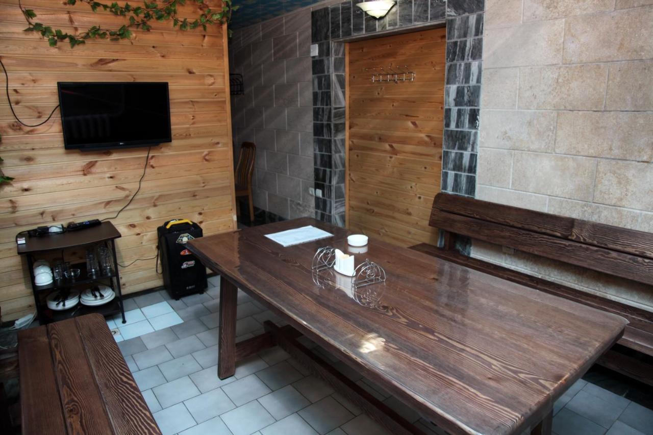 Гостевой Дом Шумкар Азия Guest House Shumkar Asia Bisjkek Buitenkant foto