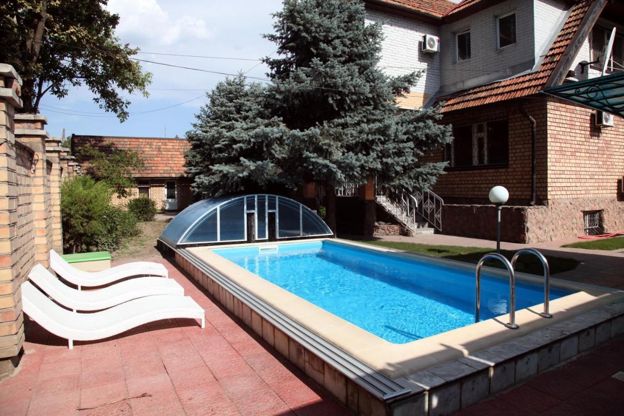 Гостевой Дом Шумкар Азия Guest House Shumkar Asia Bisjkek Buitenkant foto